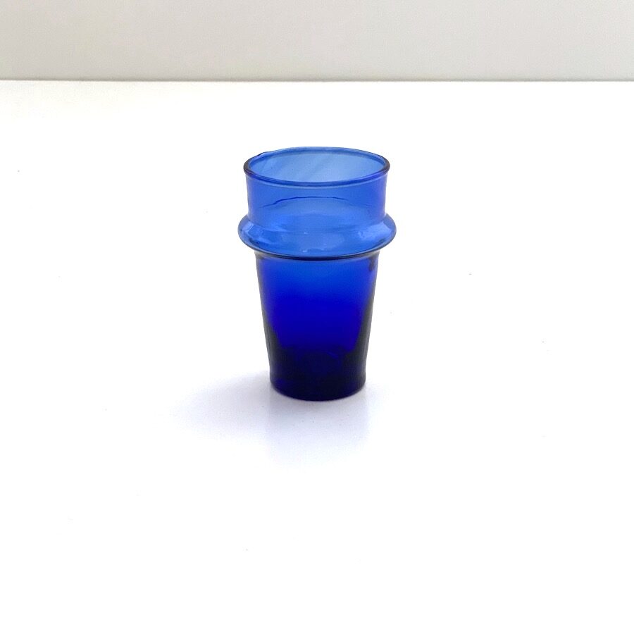 mundblæst glas genbrugsglas blåt