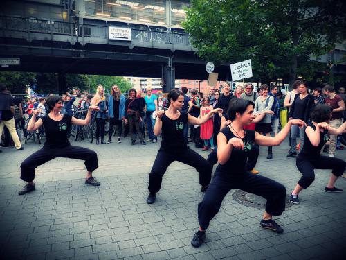 Dyke March 2015 01 mid