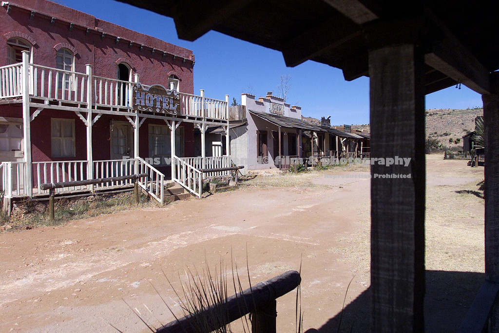 MAPITO Wild west street houses locations