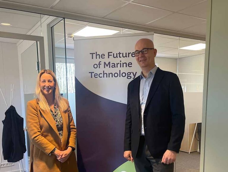 CEO Børge Nogva i Marine Hybrid Solutions poserer med salgs- og markedssjef Ida Midtgaard fra Get Academy