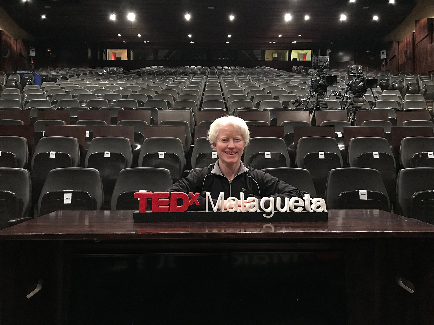 Marta Arce participando en el TED Talk Malagueta.