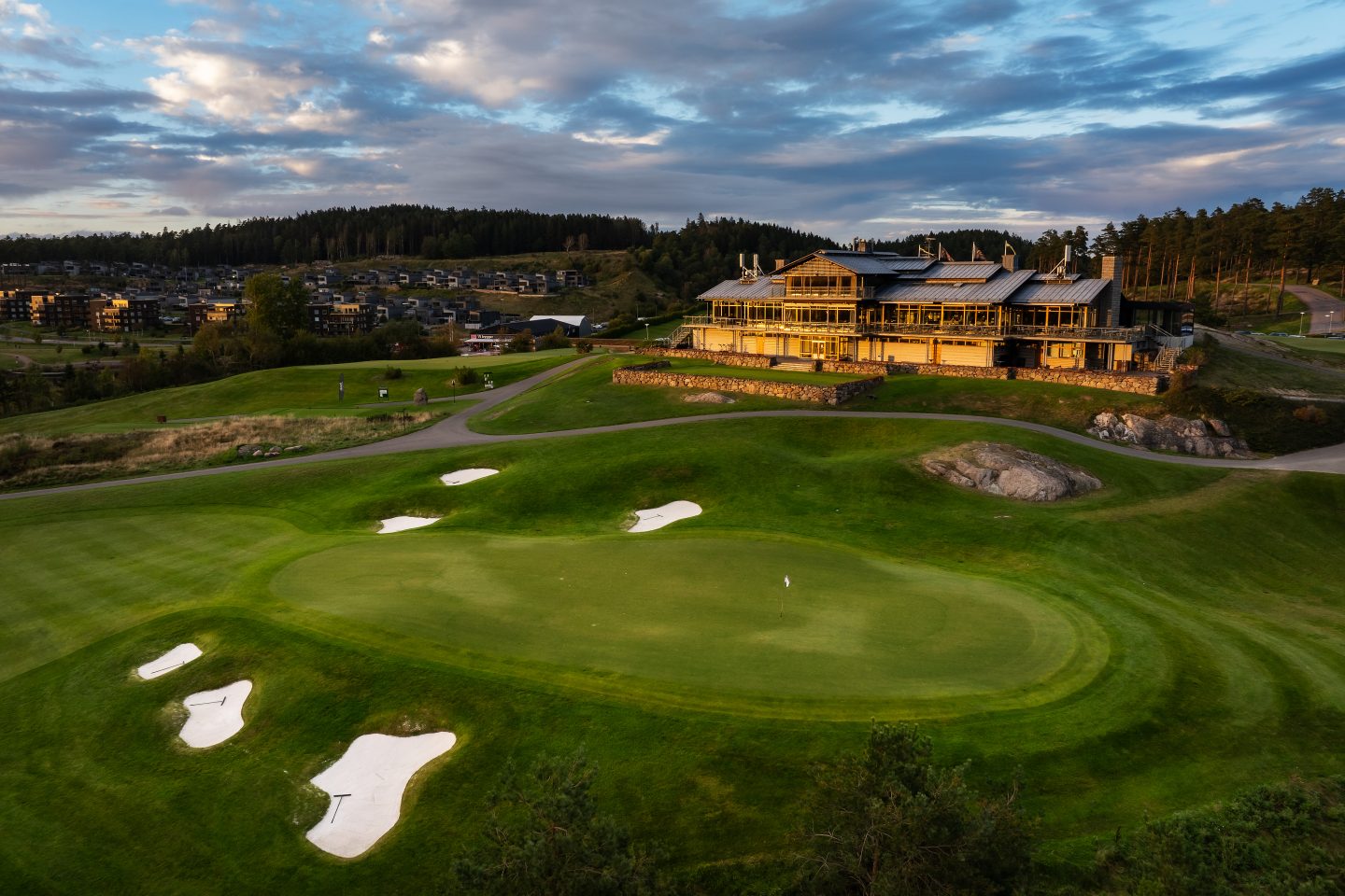 Hills Golf Club
