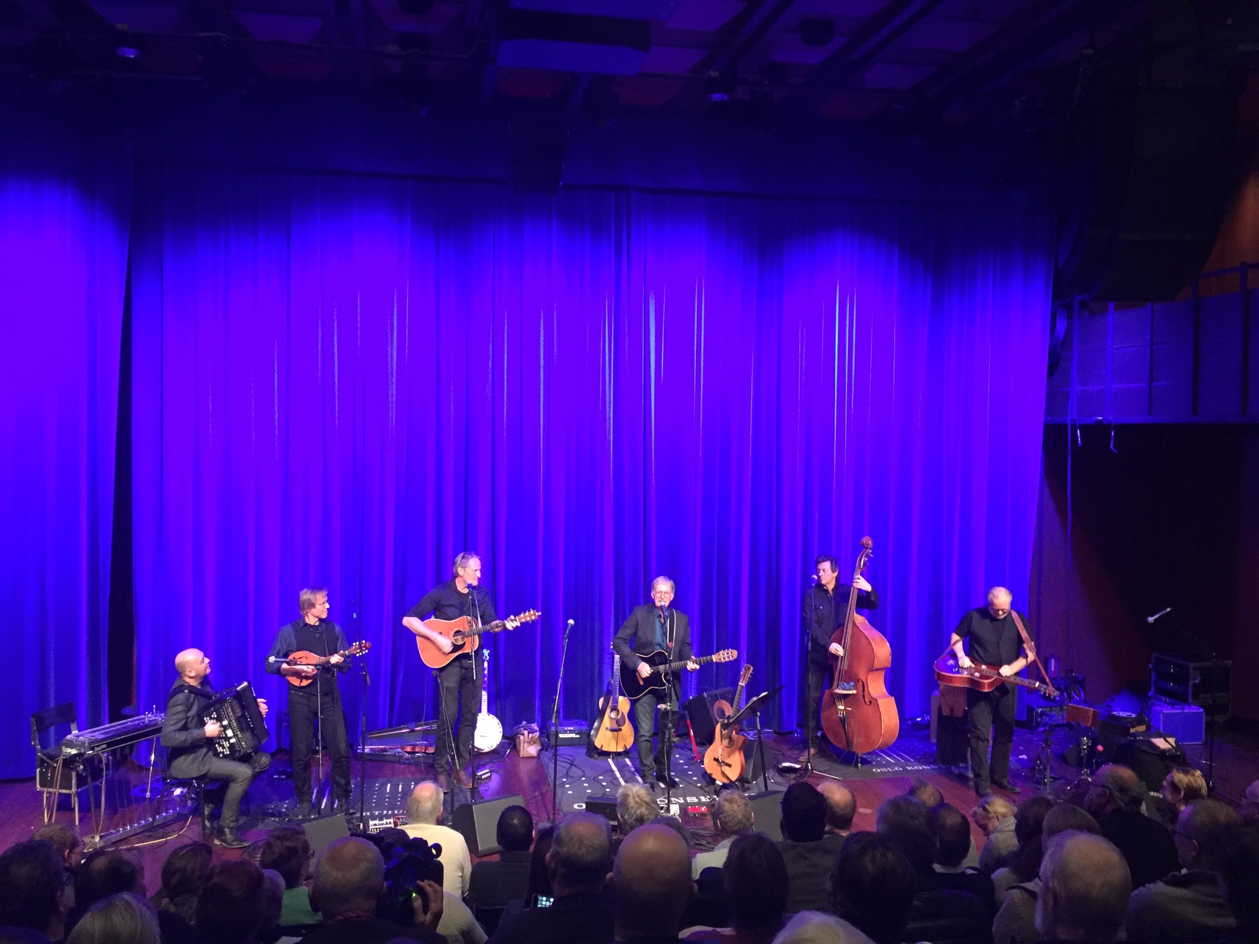 GOD KONSERT: Jeg har hørt på Øystein Sunde i 30 år. Han var god i Oslo Konserthus, men jeg har hørt ham bedre. Hyggelig var det. Foto: Martin Aasen Wright