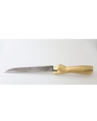 Juliane Brandes, untitled, 2017, knife
