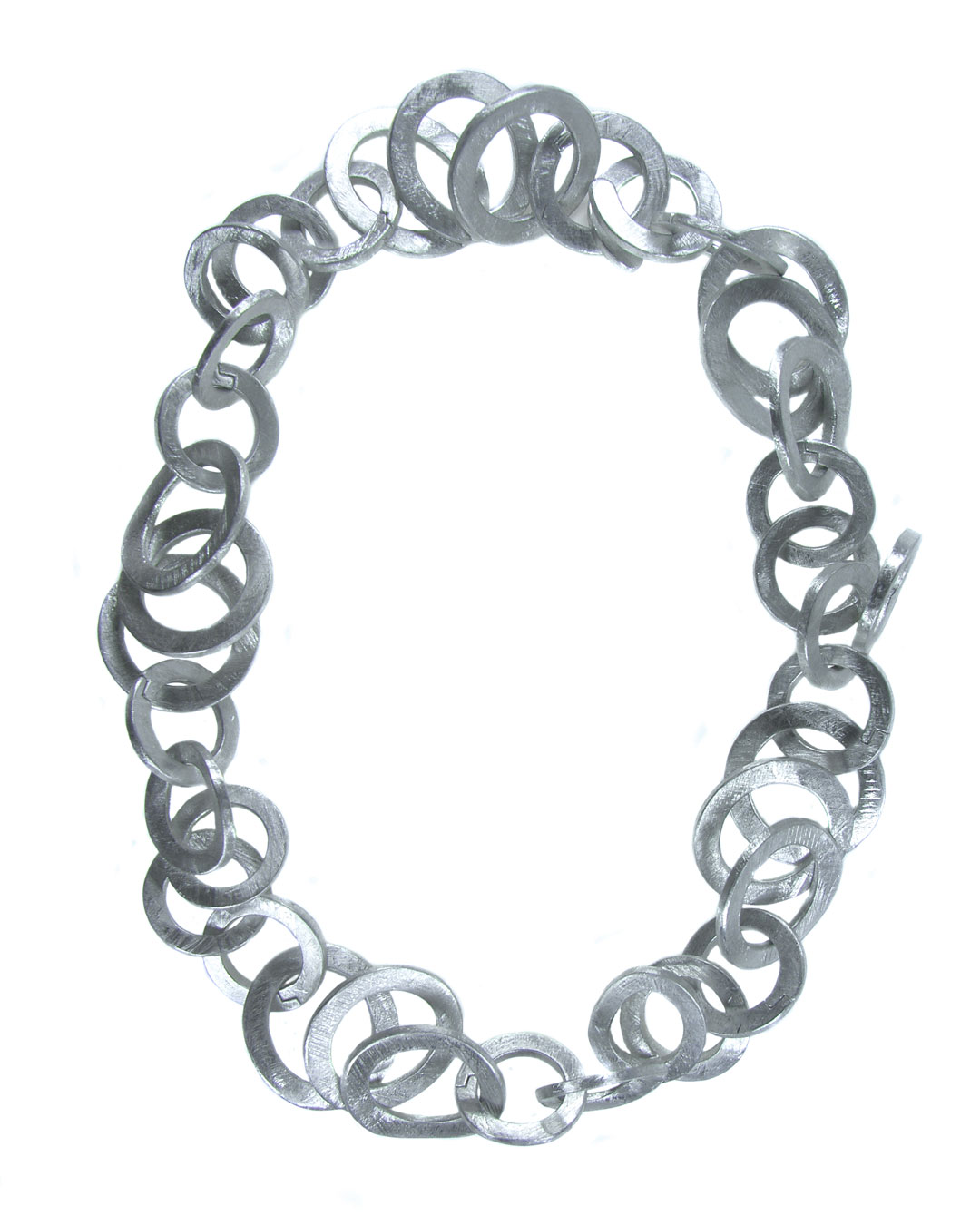 Antje Bräuer, untitled, 2008, necklace; aluminium, ø 250 mm, €1865