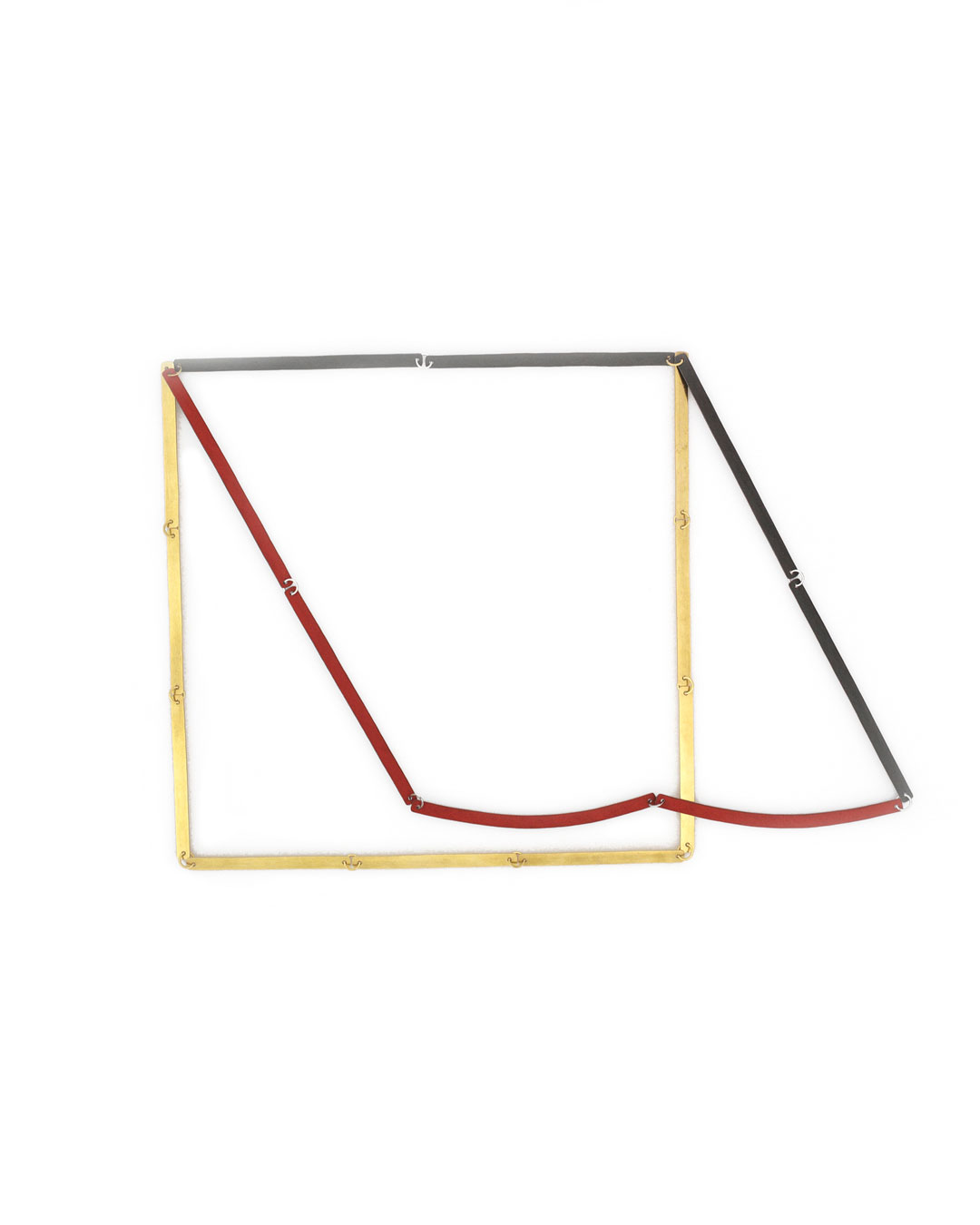 Annelies Planteijdt, Mooie Stad – rode okeren moment, 2011, halssieraad; 18 kt goud, tantaal, zilverlegeringen, pigmenten, 180 x 270 x 5 mm, €8150