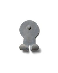 Lucy Sarneel, Hang On, 2018, brooch