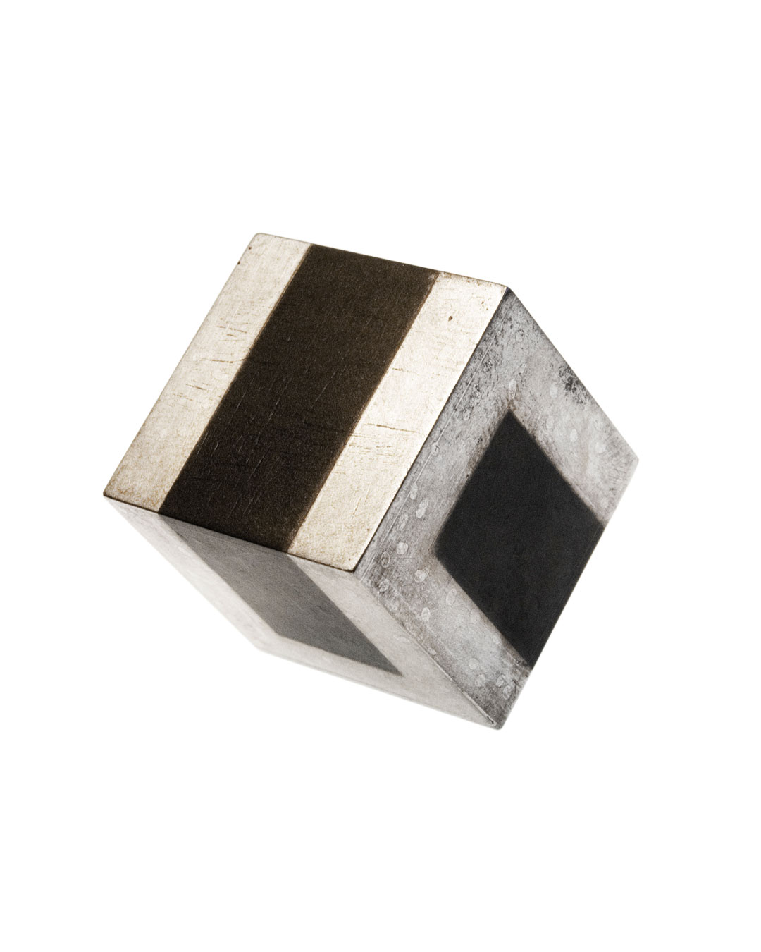 Tore Svensson, Cube, 2008, brooch; etched steel, partly gilt or silver-plated, 20 x 20 x 20 mm, €425