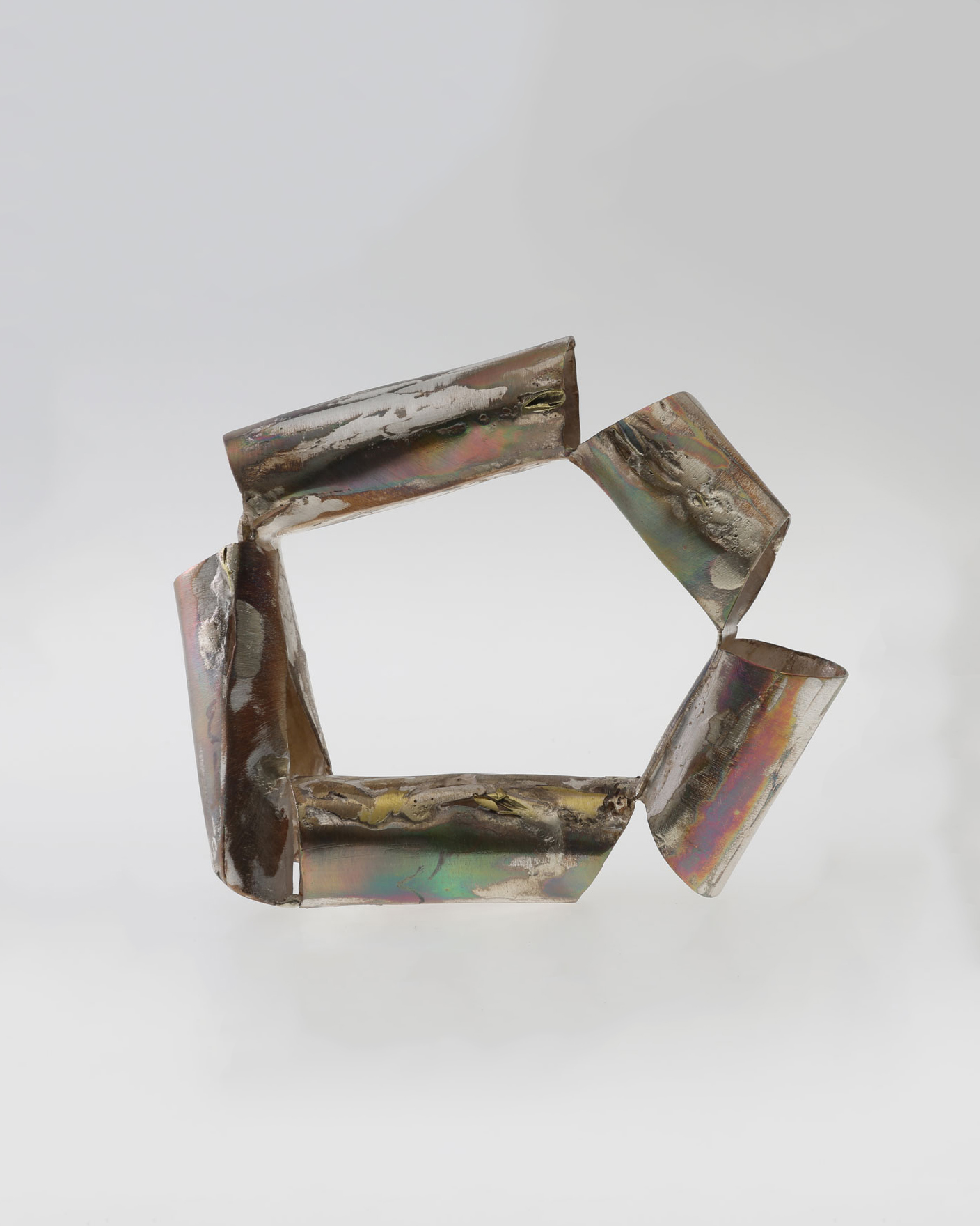 Rudolf Kocéa, Stücke 2 (Fragments 2), 2018, bracelet; silver, copper, ø 65 mm, €2125
