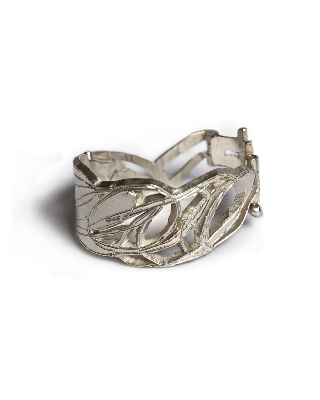 Rudolf Kocéa, Handschrift (Handwriting), 2007, bracelet; silver, 36 x 67 x 57 mm