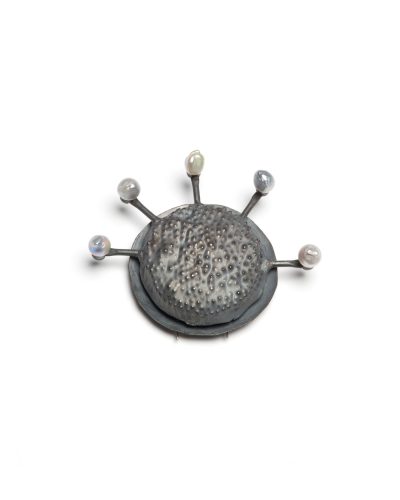 Winfried Krüger, untitled, 1992, brooch