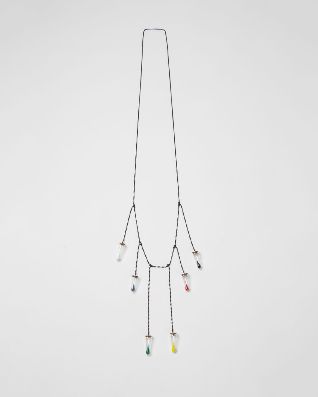Annamaria Leiste, Colours Cry, 2014, necklace; glass, coloured glass, copper, silver, 400 x 100 x 10 mm, €970