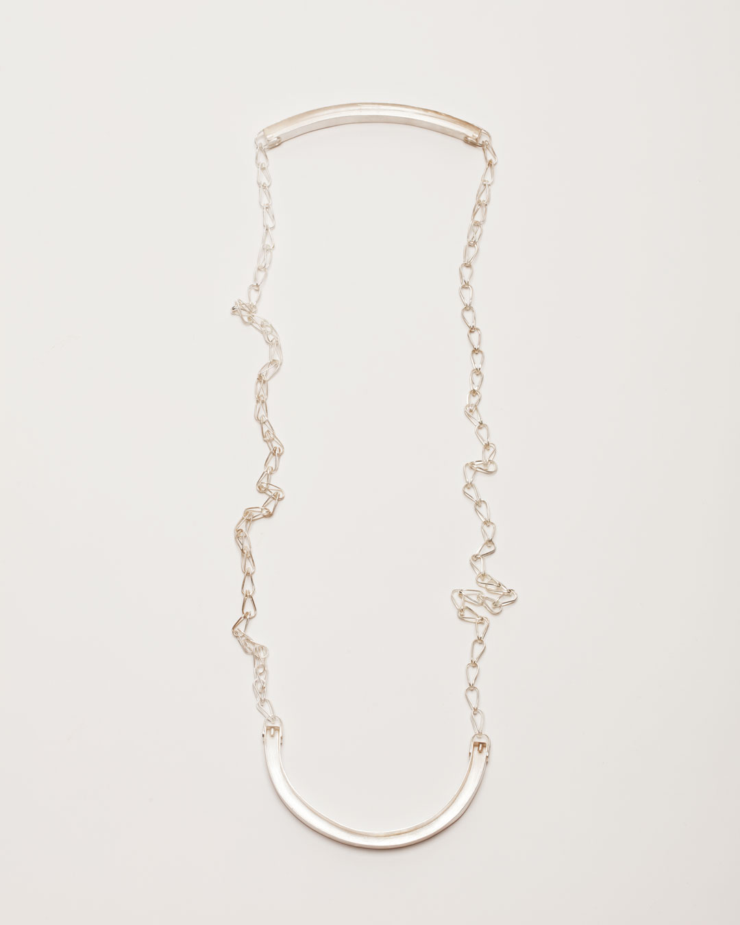 Christine Matthias, untitled, 2016, necklace; silver, L 1250 mm, €2550