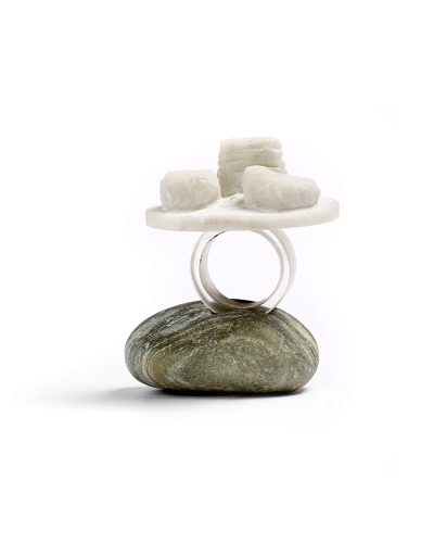 Ulrich Reithofer, Balance, 2012, ring; rock crystal, Carrara marble, Japanese serpentine, oyster shell, UV-hardening epoxy glue, 58 x 55 x 34 mm, €1400