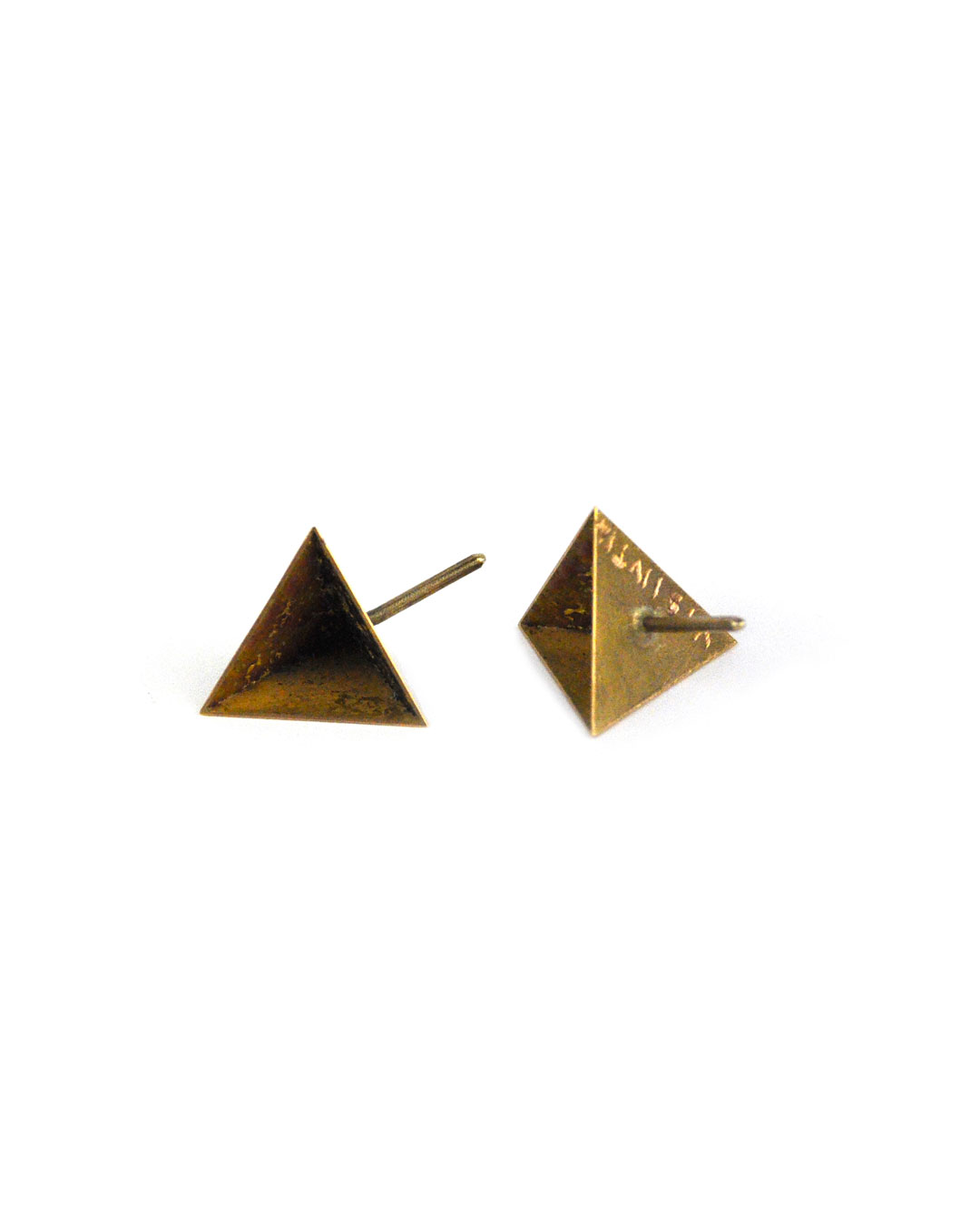 Graziano Visintin, zonder titel, 2010, oorbellen; goud, email, bladgoud, 7 x 7 x 7 mm, €3630