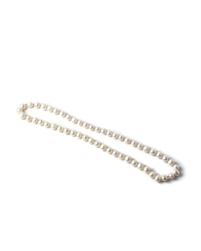 Lisa Walker, Pearl Necklace, 2020, necklace; freshwater pearls, cord, €1700