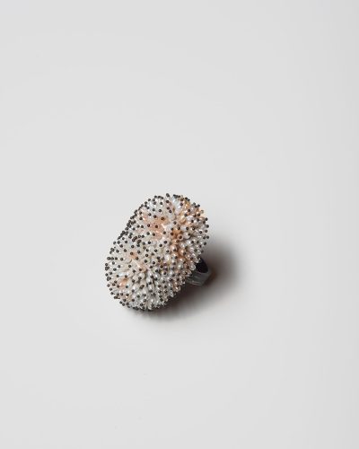 Sam Tho Duong, Look, 2020, ring; silver, freshwater pearls, nylon, €1900