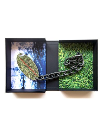 Jonathan Boyd, Grass is Greener…, necklace, silver, UV printed aluminium, lacquer, steel, 300 x 300 x 30 mm