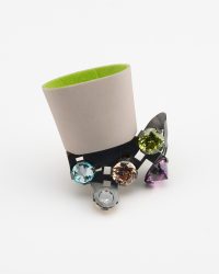Ute Eitzenhöfer, untitled, 2010, brooch
