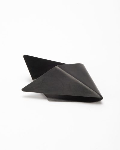 Antje Bräuer, Vogel I (Bird I), 2020, brooch - Afbeelding 2