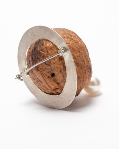 Juliane Brandes, Kyklop (Cyclops), 2020, brooch - Afbeelding 4