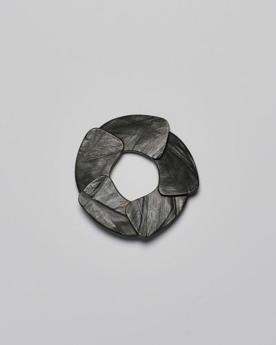 Katrin Feulner, CUT 26, 2020, brooch