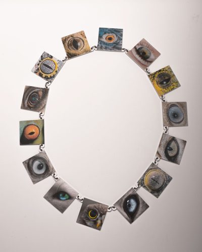 Herman Hermsen, Ogen en vacht, 2017, necklace, aluminium with photoprint