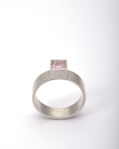 Herman Hermsen, untitled, 2005, ring, silver, synthetic stone - Image 2