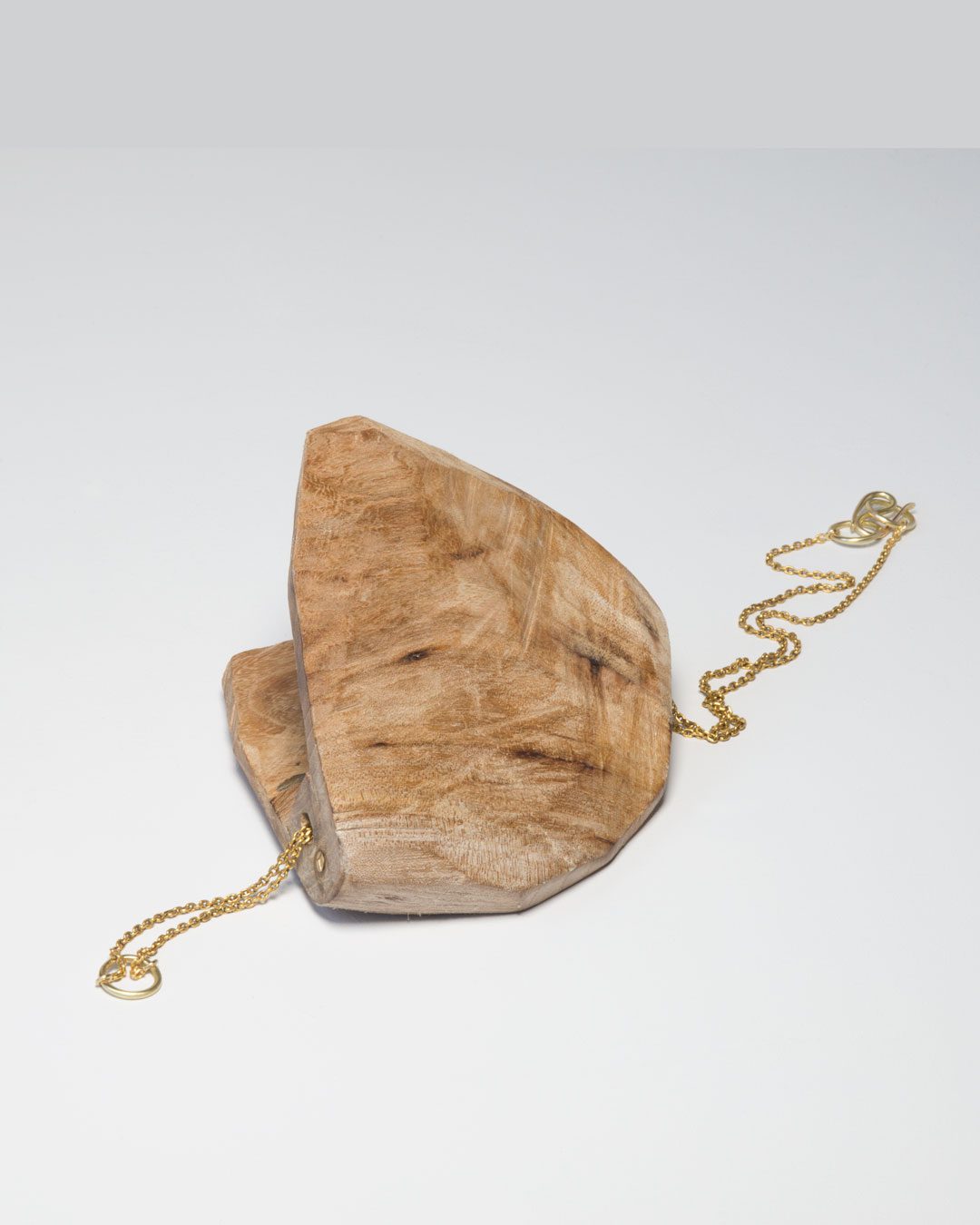 Dorothea Prühl, necklace, Moth (Motte), 2017, elm wood and gold, length of the form: 120 mm, price on request