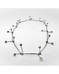 Andrea Wippermann, Snow White Berries, 2022