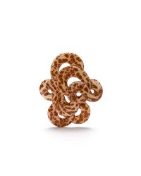 Hanna Kim, Ecdysis, 2023, brooch