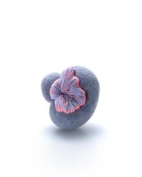 Hee-Ang Kim, Inside out 4, 2023, brooch