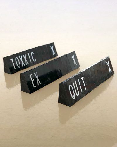Christoph Zellweger, Quit   X, brooch, 2025