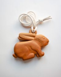 Erik Lijzenga, pendant, Hare Charm, 2026