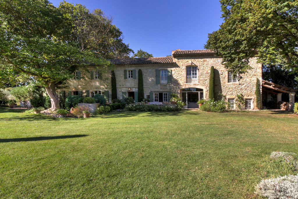 View of the back of the house and terrace.