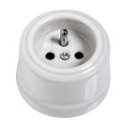 stopcontact. 2p+A vol porselein wit