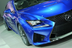 GLOSSY BLUE