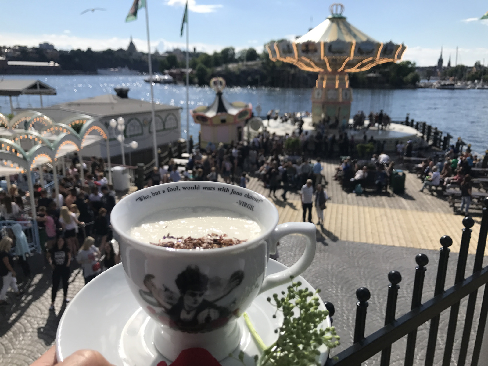 Gröna Lund öppnar cocktailbaren Terrassen med perfekt solläge