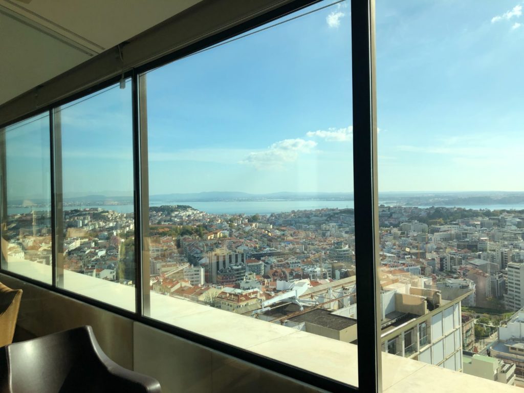 Hotell med utomhuspool i Lissabon & Lissabons högsta hotell - Sheraton Lisboa Hotel & Spa