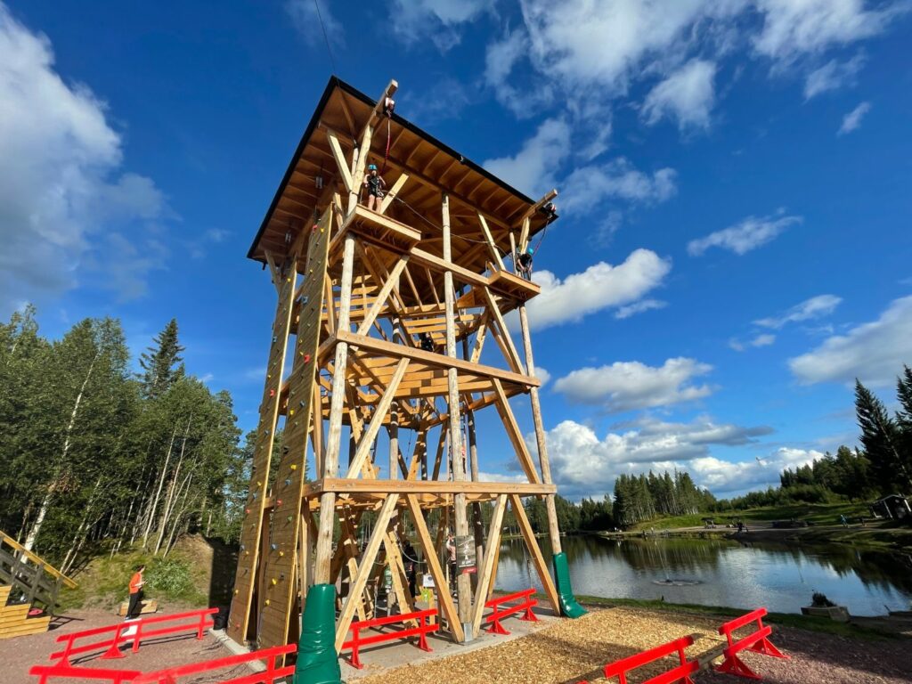 Ny klätterpark i Sälen vid Svansjön i Lindvallen