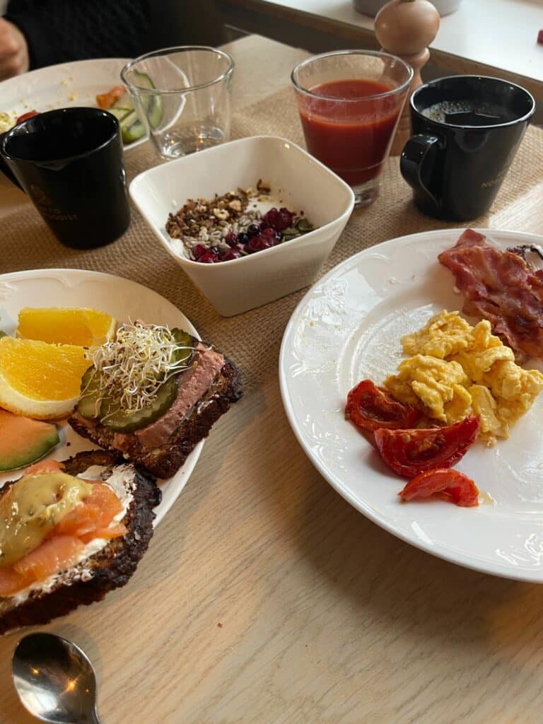 Frukost på Skytteholm