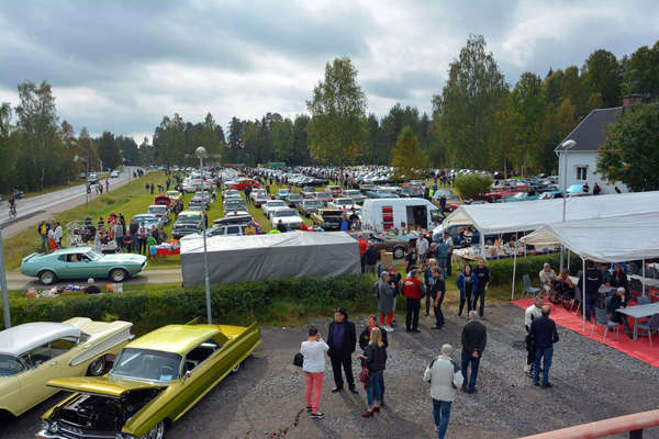 Bilträffen i Viksjö en succé – se bilderna från jänkarfrossan här