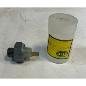 Oljetryckskontakt 12V Honda 1,2L-3,5L 1986-1993, Hella 6ZL003259-781