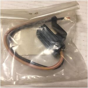 NOS Lampsockel Ford 4-cyl eng 1979-82, 28642