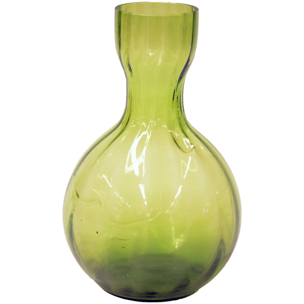 Vacker grön vas höjd 145mm