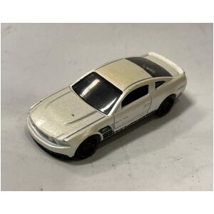 Ford Mustang GT 2010 - Hot Wheels 1/64