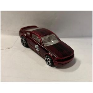 Ford Mustang GT 2005 Hot Wheels 1/64