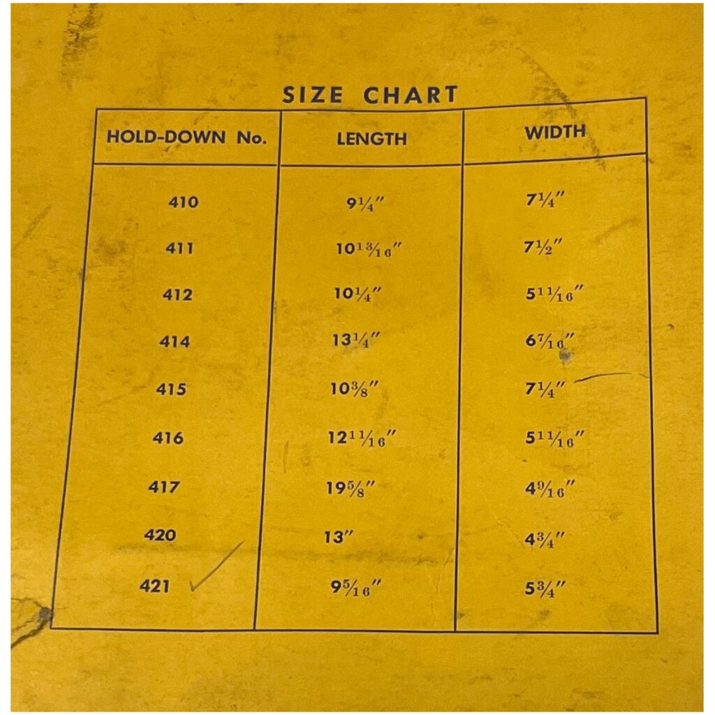 BATTERIHÅLLARE HOLD DOWN STÅL 9-5/16" x 5-3/4" ACCURATE 421