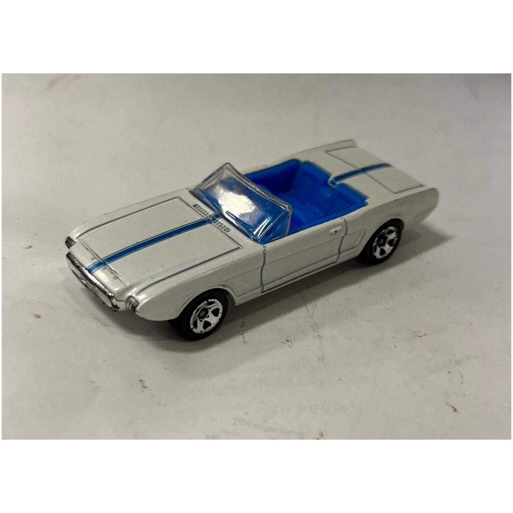 Ford Mustang II Concept 1963 - Hot Wheels 1/64