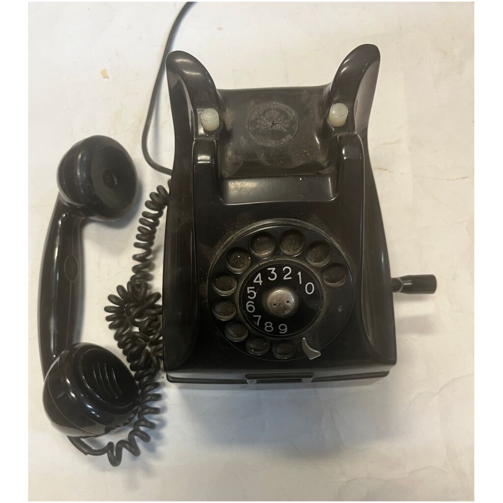 Bakelit telefon förhöjd med vev & dubbla ringklockor Televerkstaden Nynäshamn